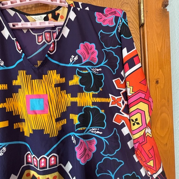 Grace Vibrant Patterned Tunic Dress - Picture 4 of 10